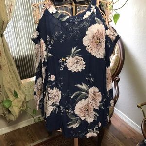 Gorgeous Peek a Boo shoulder blouse by Chic Soul